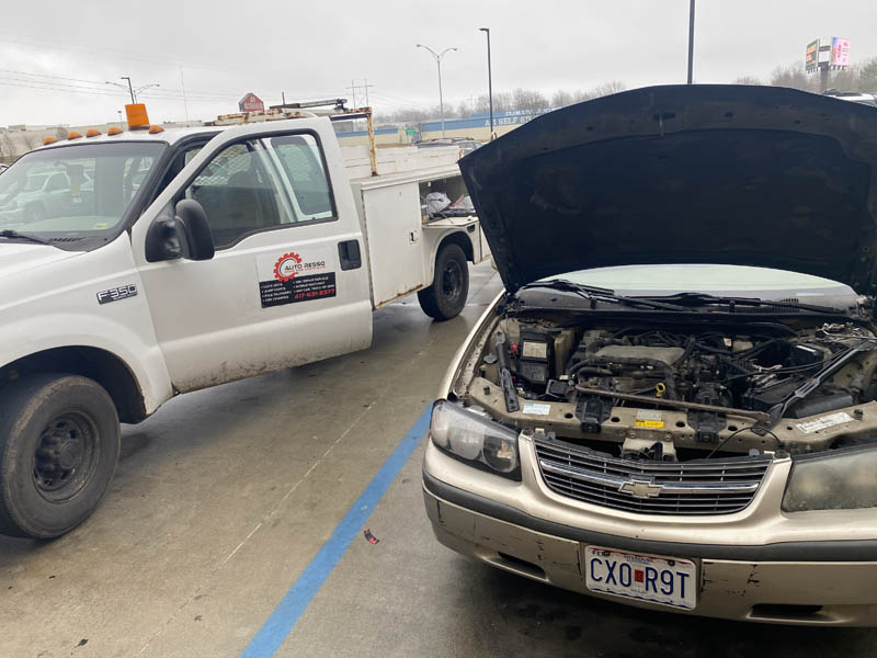 Engine breakdown EMERGENCY AUTO RESCUE